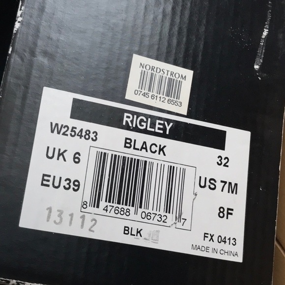 Preowned tall HUNTER rubber boots w quilted top - black - size 8 in box - Picture 8 of 9